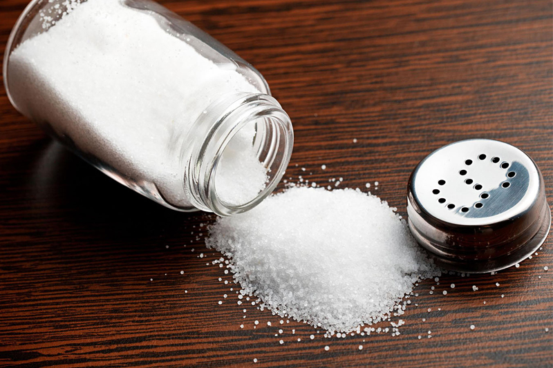 Cách xông nhà xả xui bằng muối