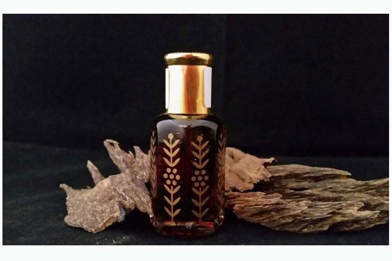 Nước hoa mùi trầm hương cho nữ đặc biệt và khác biệt thế nào?