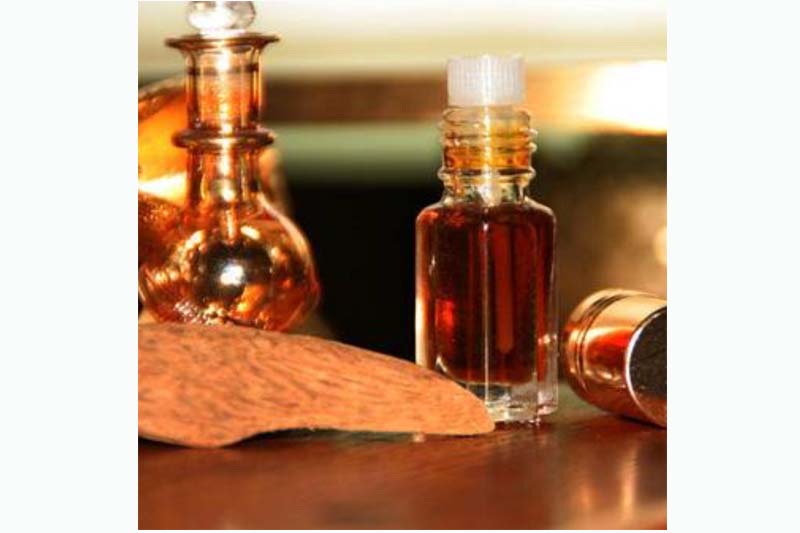 Cách pha loãng tinh dầu trầm hương đúng chuẩn và hiệu quả