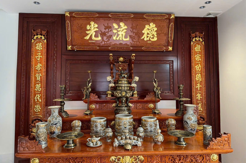 Cách sắp xếp bàn thờ 1 bát hương hợp lý, tránh phạm phong thủy